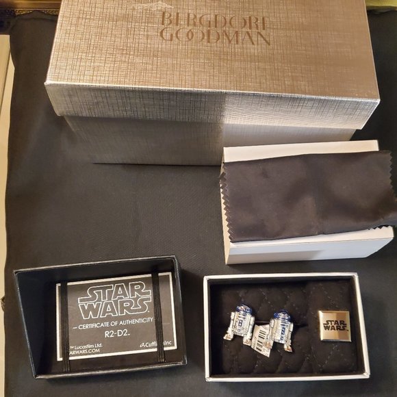 Neiman Marcus - Star Wars R2-D2 Sterling Silver Cuff Links - NWT ($495 in store) - Picture 8 of 16
